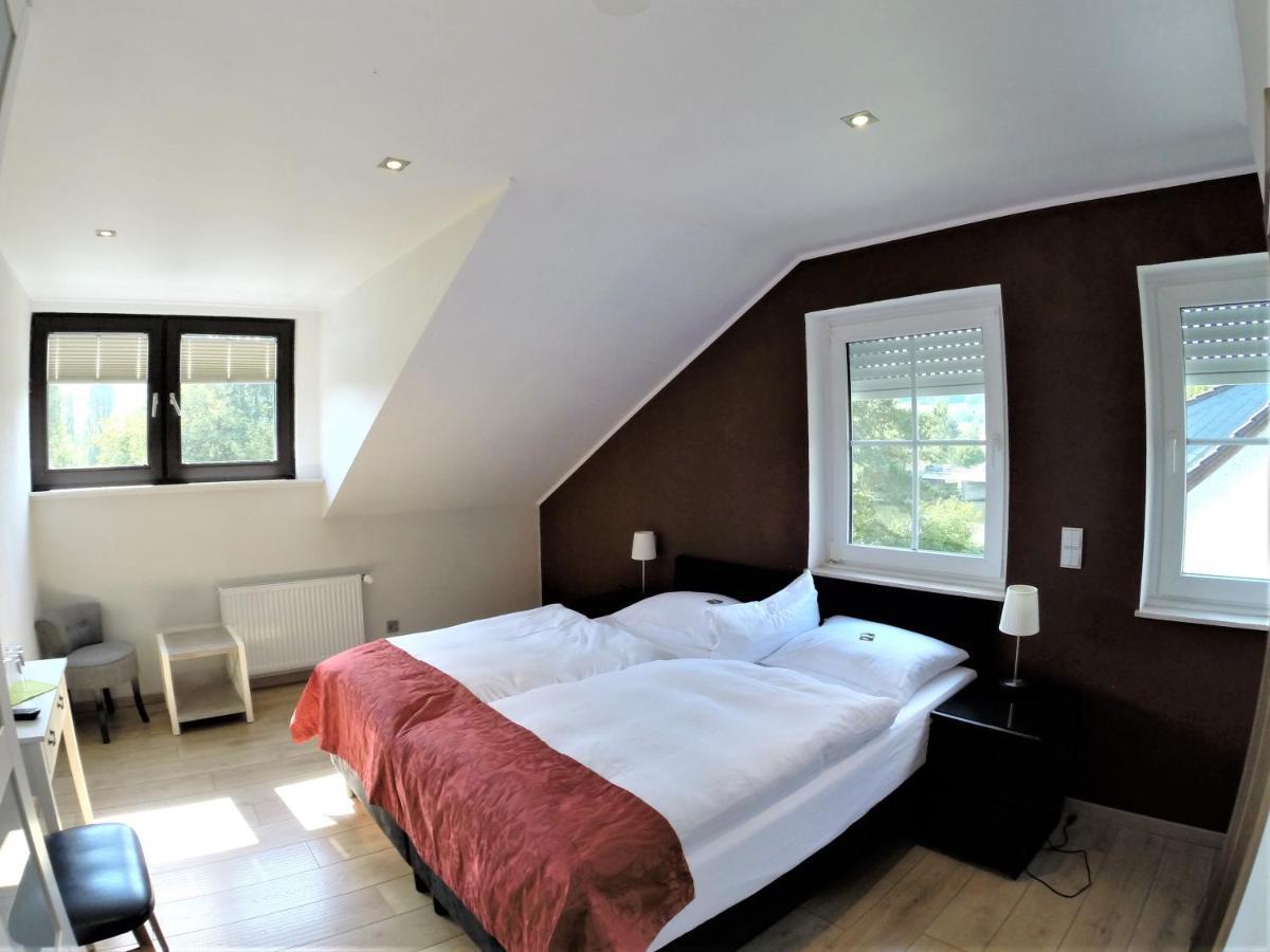 Landgasthof Ralinger Hof Ralingen Oda fotoğraf
